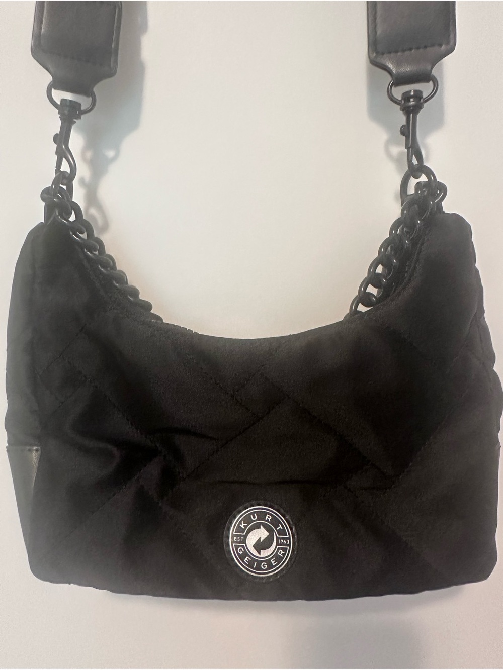 Kurt Geiger Black Quilted Shoulder Bag with Chain and Crossbody Adjustable Strap - Picture 8 of 11